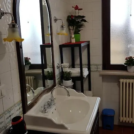 Happy House Bed & Breakfast Coppito